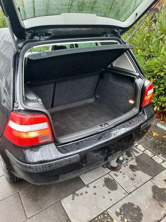 Gebraucht VW Golf IV Trendline 75 PS (55 kW) 2002 Schwarz Limousine