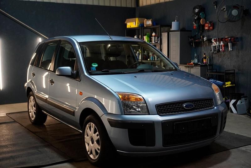 Gebraucht Ford Fusion Ambiente 80 PS (58 kW) 2006 Blau Kleinwagen