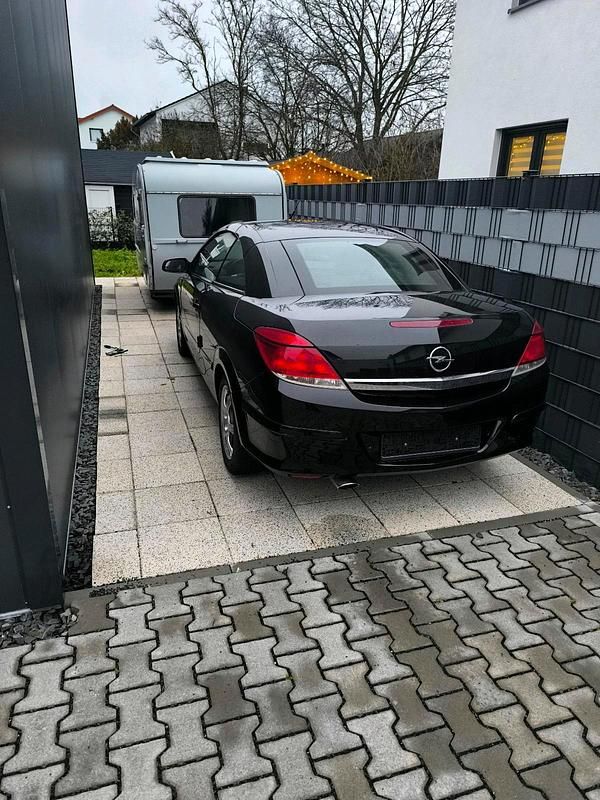 Gebraucht Opel Astra Cabriolet 105 PS (77 kW) 2006 Schwarz Cabrio