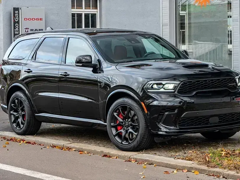 Używany Dodge Durango 719 KM (528 kW) 2025 Czarny SUV