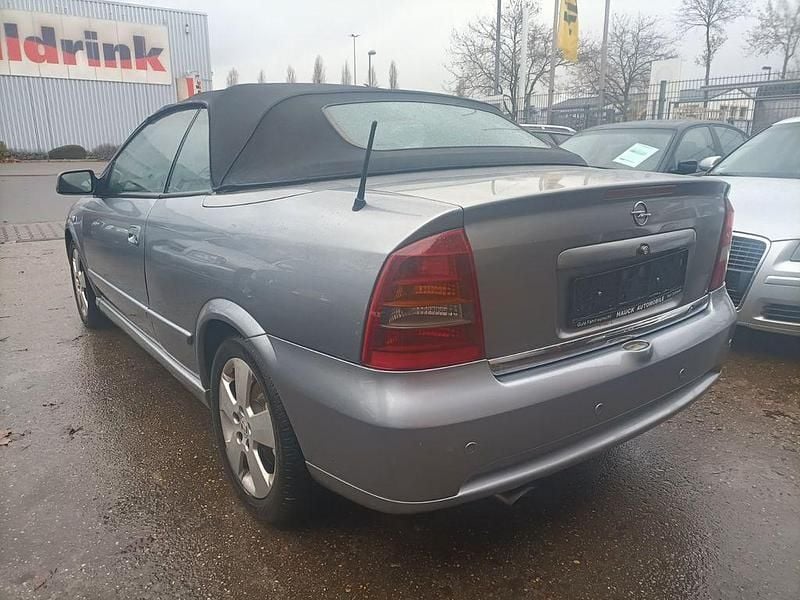Gebraucht Opel Astra Cabriolet 125 PS (91 kW) 2005 Silber Cabrio