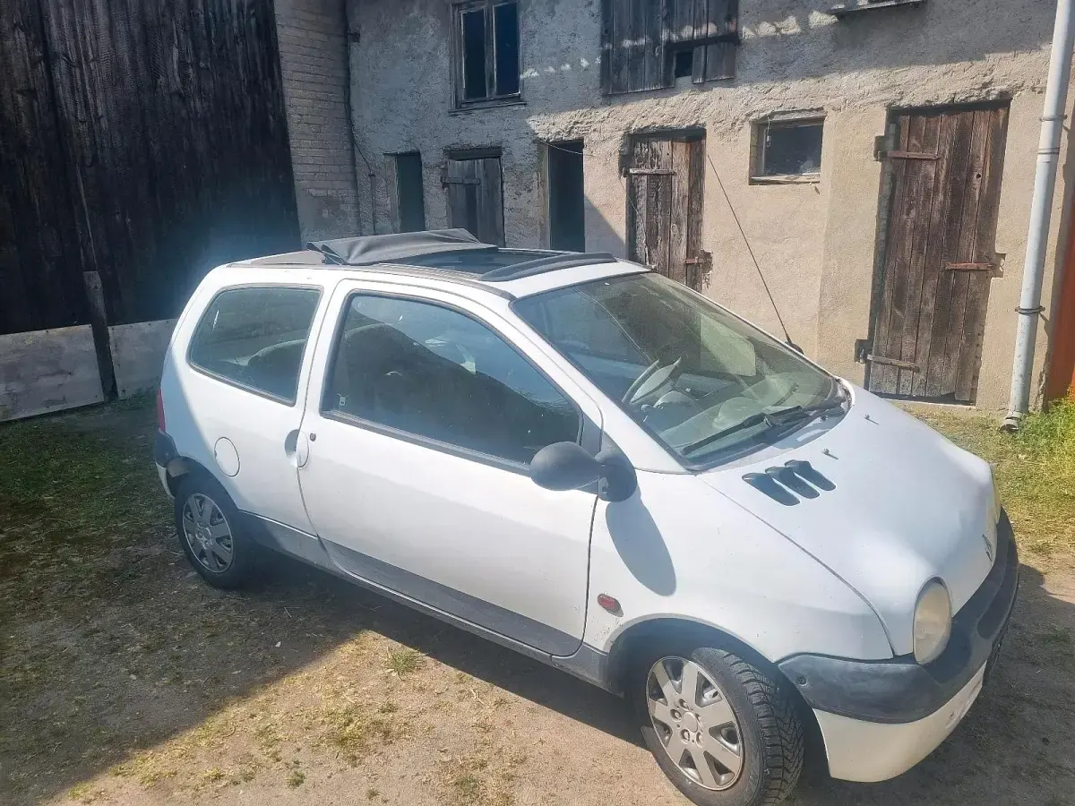 Second-hand Renault Twingo 58 CP (42 kW) 2000 Alb Hatchback