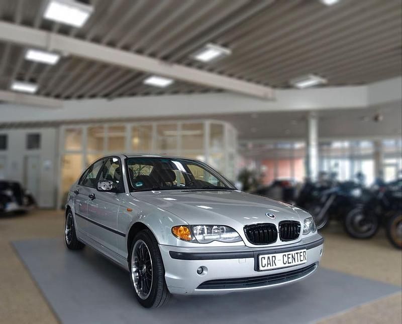 Silber Gebraucht 2003 BMW 318 Limousine | 1.200 € (Superpreis) - Bild 1/4