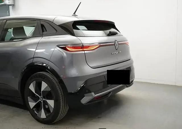 Używany Renault Megane E-Tech Equilibre 96 kW (131 KM) 2023 Szary Kombi