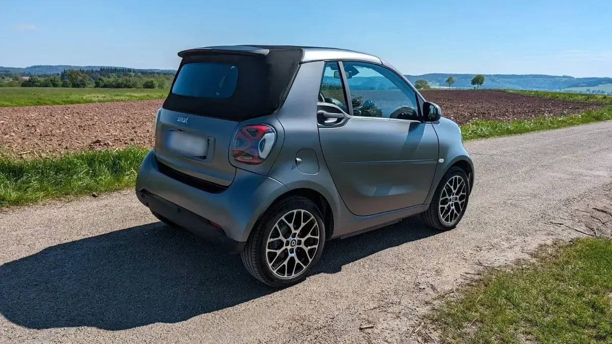 Gebraucht Smart ForTwo Coupé 60 kW (82 PS) 2022 Grau Cabrio