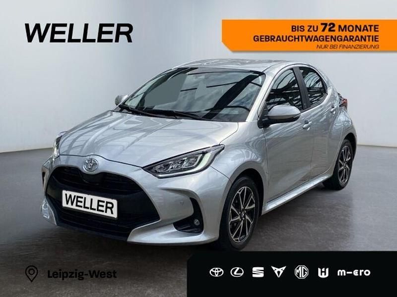 Silber Gebraucht 2023 Toyota Yaris Team Kleinwagen | 18.490 € (Fairer Preis) - Bild 1/3
