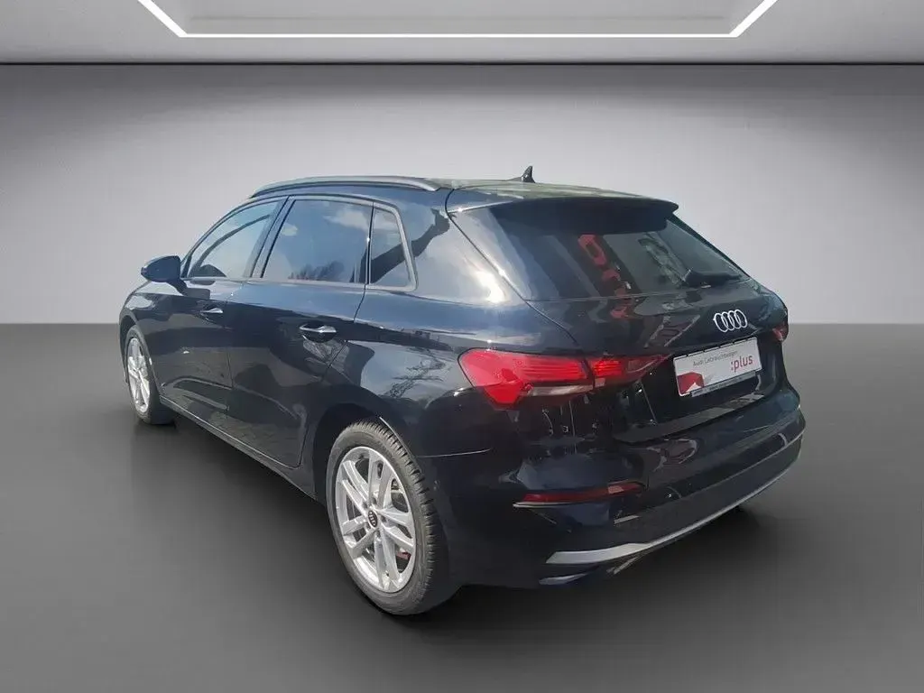 Gebraucht Audi A3 Ambiente 116 PS (85 kW) 2025 Schwarz / mythosschwarz (metallic) Limousine