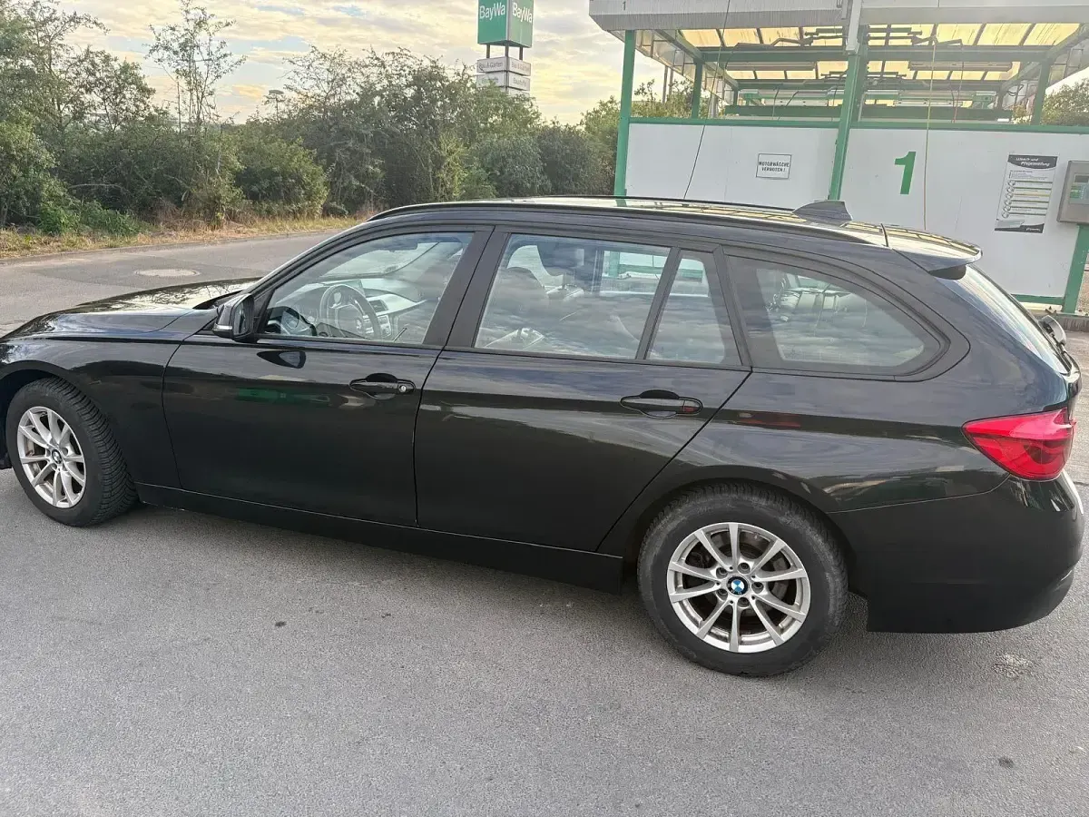 Gebraucht BMW 320 Luxury Line 190 PS (139 kW) 2017 Schwarz Kombi