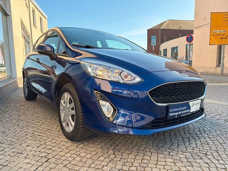 Gebraucht Ford Fiesta Cool & Connect 101 PS (74 kW) 2018 Blau Kleinwagen