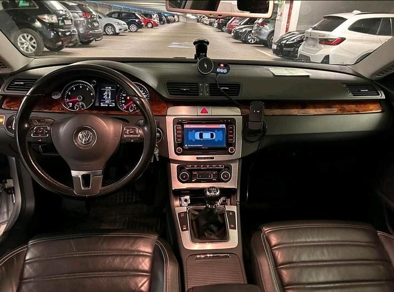 Gebraucht VW Passat 160 PS (117 kW) 2008 Grün Coupé