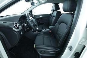 Gebraucht Mercedes B220 184 PS (135 kW) 2018 Weiß Van / Kleinbus