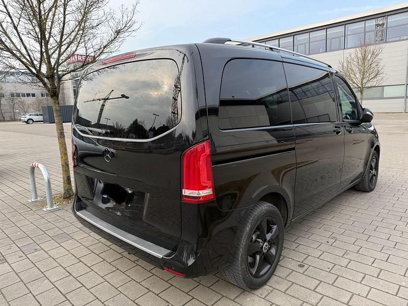 Gebraucht Mercedes V220 120 PS (88 kW) 2015 Schwarz Van / Kleinbus