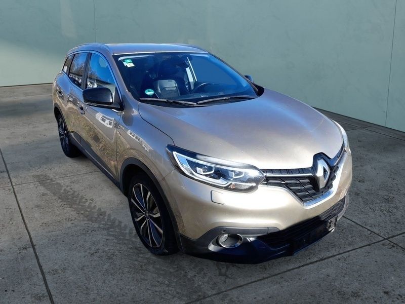 Beige Gebraucht 2018 Renault Kadjar Bose Edition SUV | 14.688 € (Fairer Preis) - Bild 1/4