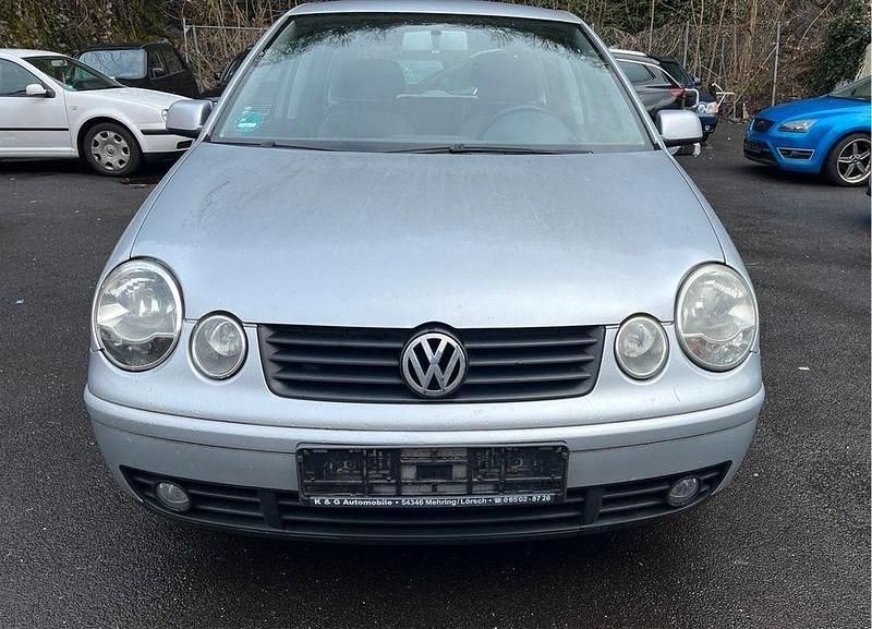 Gebraucht VW Polo 60 PS (44 kW) 2001 Silber Kleinwagen
