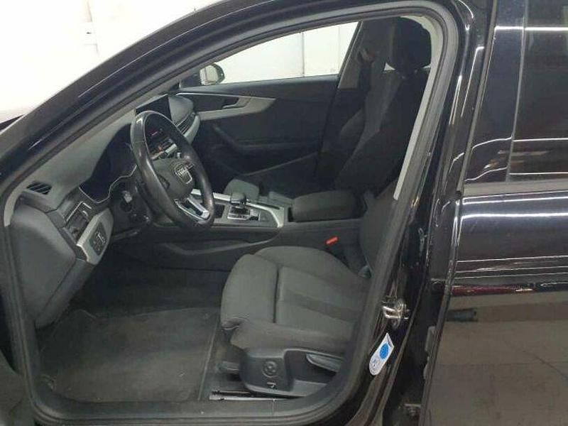 Gebraucht Audi A4 Sport 136 PS (100 kW) 2020 Schwarz Kombi