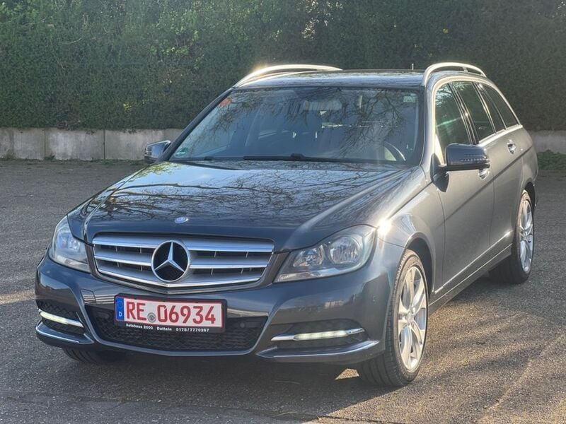 Grau Gebraucht 2014 Mercedes C180 Kombi | 8.999 € (Guter Preis) - Bild 1/4