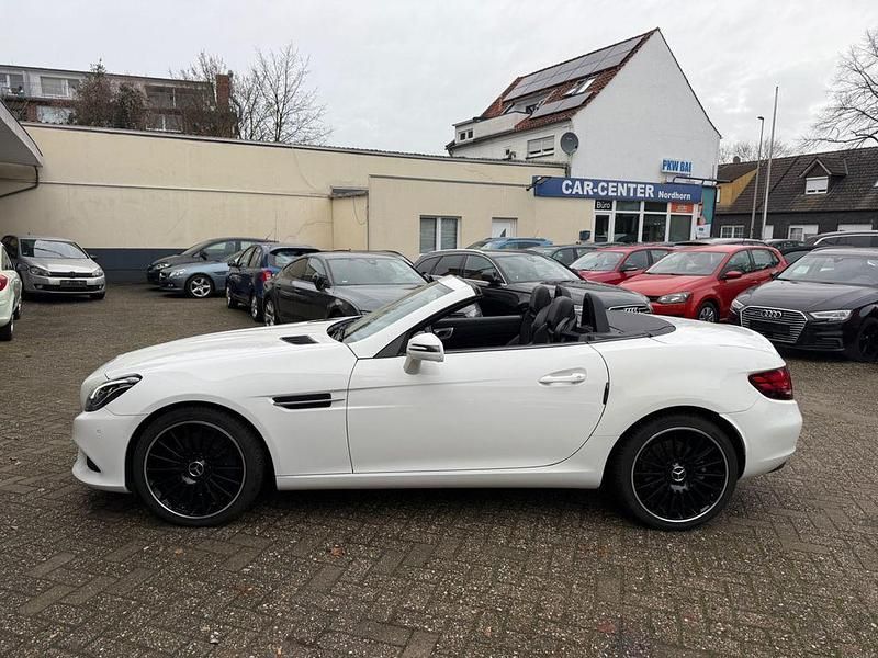 Gebraucht Mercedes SLC200 184 PS (135 kW) 2018 Weiß Cabrio