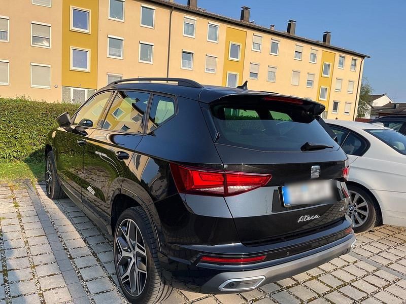 Schwarz Gebraucht 2022 Seat Ateca FR SUV | 27.500 € (Teuer) - Bild 1/4
