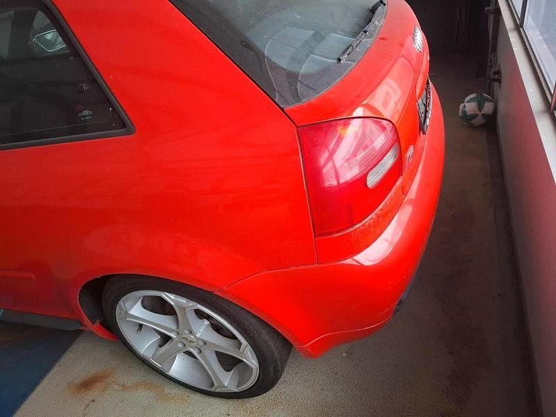 Gebraucht Audi S3 209 PS (153 kW) 1999 Rot Limousine