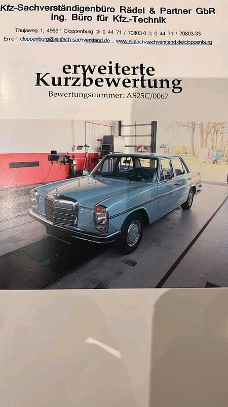 Blau Gebraucht 1970 Mercedes 220 Limousine | 16.500 € - Bild 1/4