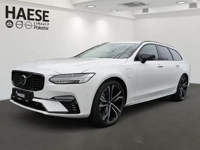 Weiß Gebraucht 2024 Volvo V90 Ultra Kombi | 63.900 € - Bild 1/4