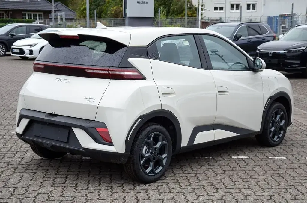 Nouvelle BYD Dolphin Surf Boost 64 kW (88 ch) 2025 Blanc Citadine