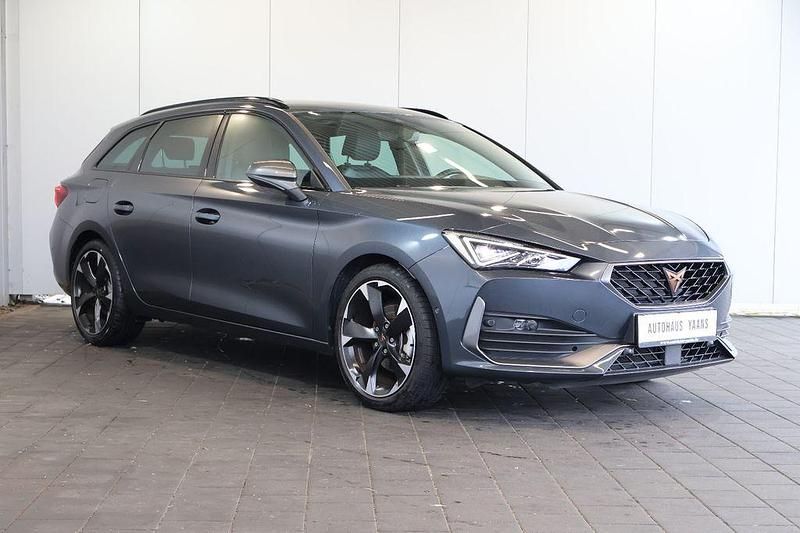 Gebraucht Cupra Leon 150 PS (110 kW) 2024 Grau Limousine