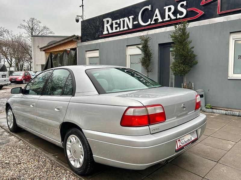Gebraucht Opel Omega Design Edition 144 PS (105 kW) 2000 Silber Limousine