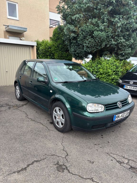 Grün Gebraucht 1999 VW Golf IV Limousine | 1.750 € (Fairer Preis) - Bild 1/4