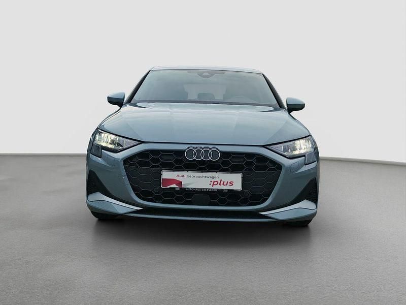 Second-hand Audi A3 Advanced Plus 150 CP (110 kW) 2025 Gri Berlinǎ