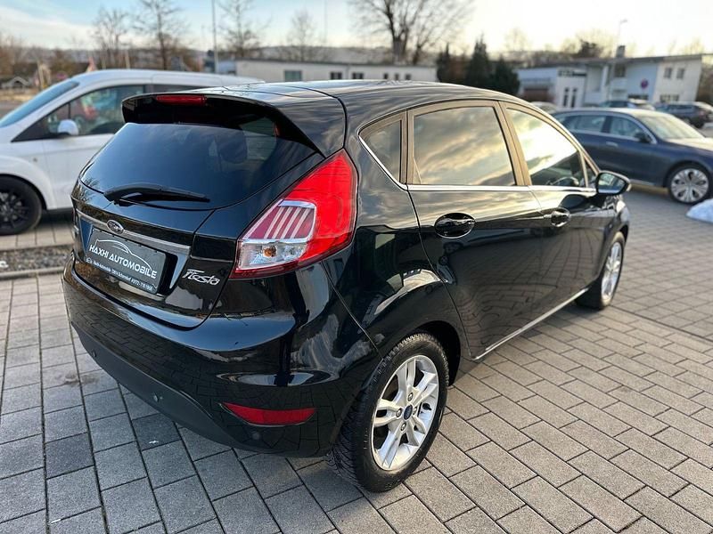 Gebraucht Ford Fiesta Titanium 125 PS (91 kW) 2017 Schwarz Kleinwagen