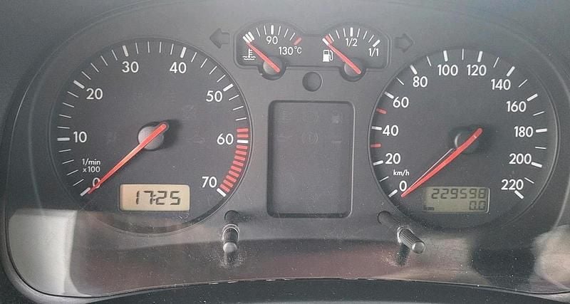 Gebraucht VW Golf IV 75 PS (55 kW) 1998 Rot Kleinwagen