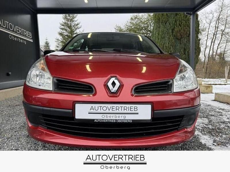 Gebraucht Renault Clio II 75 PS (55 kW) 2007 Rot Kleinwagen