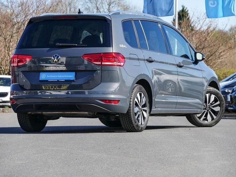 Gebraucht VW Touran Goal 150 PS (110 kW) 2025 Grau Van / Kleinbus