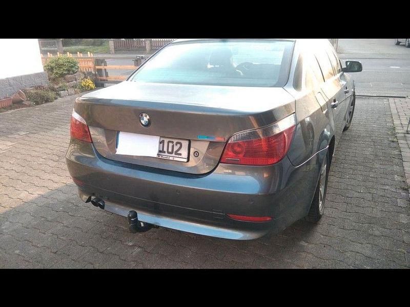 Gebraucht BMW 520 170 PS (125 kW) 2004 Grau Limousine
