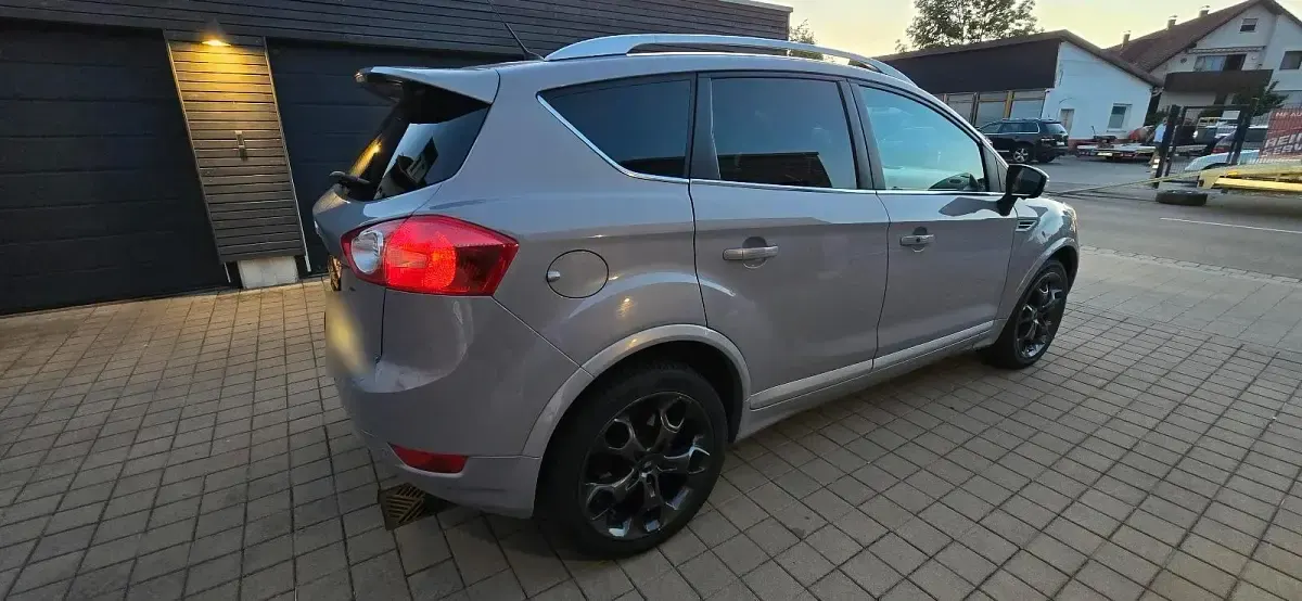 Gebraucht Ford Kuga 163 PS (119 kW) 2011 SUV