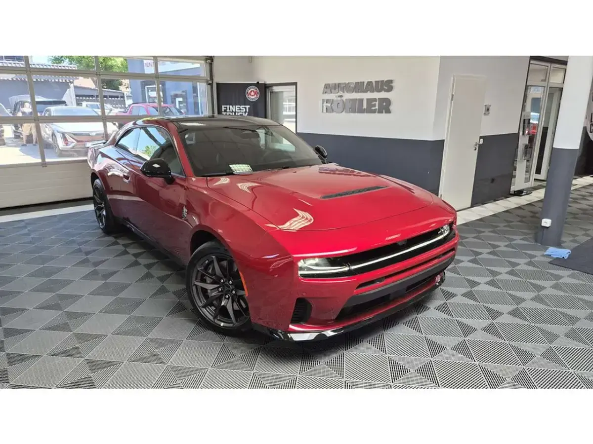 Neu Dodge Charger 551 PS (405 kW) 2026 Redeye exterior paint Kleinwagen