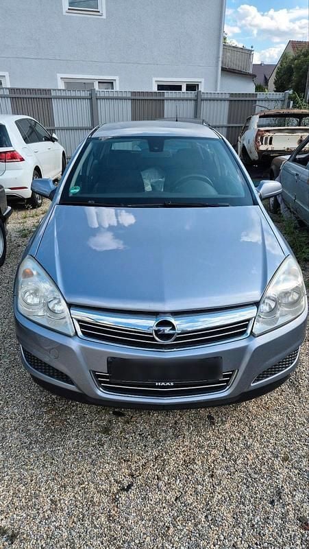 Grau Gebraucht 2007 Opel Astra Kleinwagen | 1.900 € (Fairer Preis) - Bild 1/4