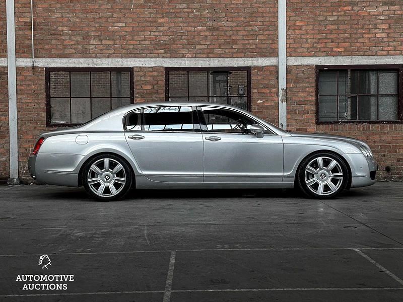 Gebraucht Bentley Continental Flying Spur 559 PS (411 kW) 2005 Silber Limousine
