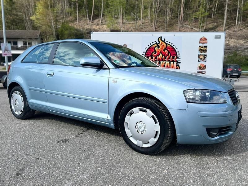 Gebraucht Audi A3 105 PS (77 kW) 2004 Blau Kleinwagen