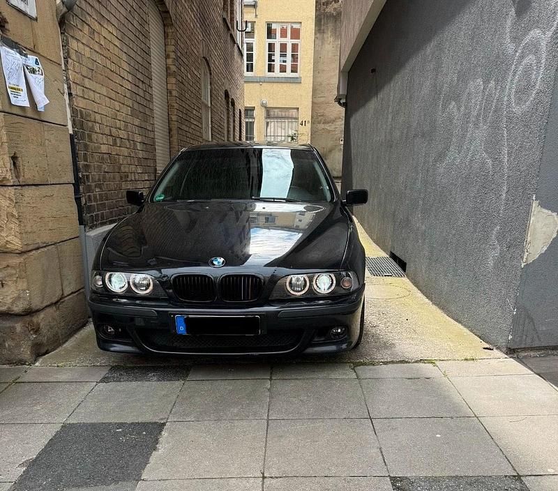 Schwarz Gebraucht 1996 BMW 528 Limousine | 3.700 € (Guter Preis) - Bild 1/4