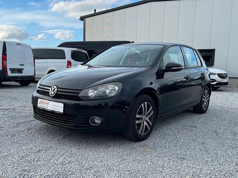 Schwarz Gebraucht 2013 VW Golf VI Trendline Limousine | 7.999 € (Fairer Preis) - Bild 1/4