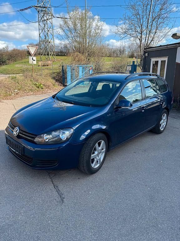 Gebraucht VW Golf VI Trendline 105 PS (77 kW) 2011 Blau Kleinwagen