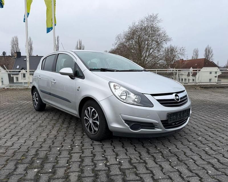 Gebraucht Opel Corsa Edition 101 PS (74 kW) 2010 Silber Kleinwagen