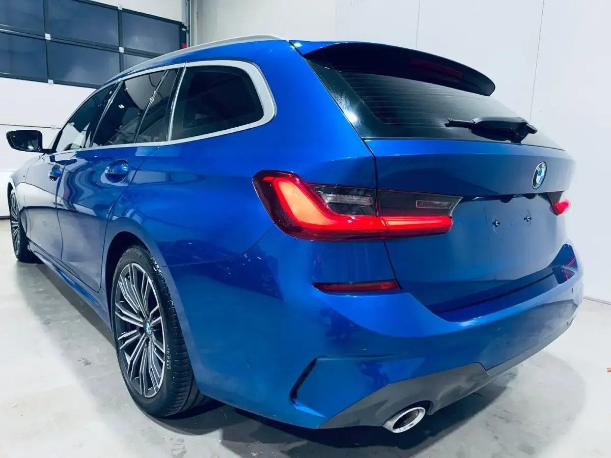 Gebraucht BMW 320 M Sport 190 PS (139 kW) 2019 Blau Kombi