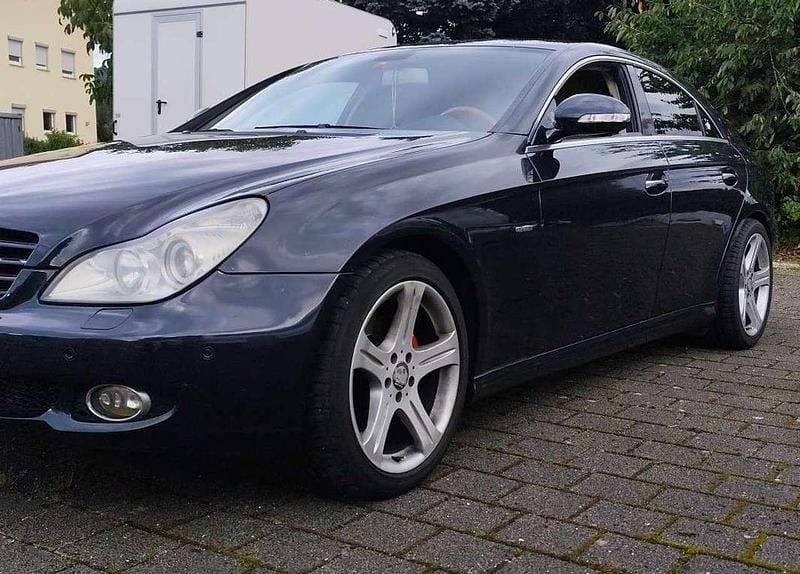 Gebraucht Mercedes CLS320 224 PS (164 kW) 2007 Blau Coupé