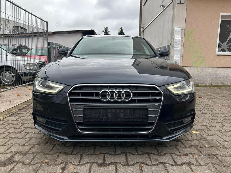 Gebraucht Audi A4 S-Line 170 PS (125 kW) 2014 Blau Kombi