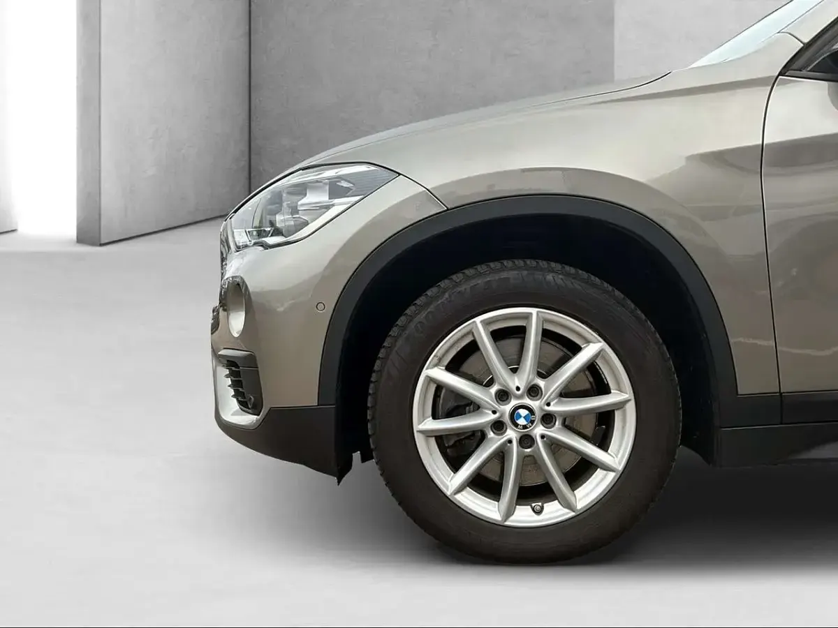 Usado BMW X1 Advantage 192 CV (141 kW) 2017 Plateado SUV