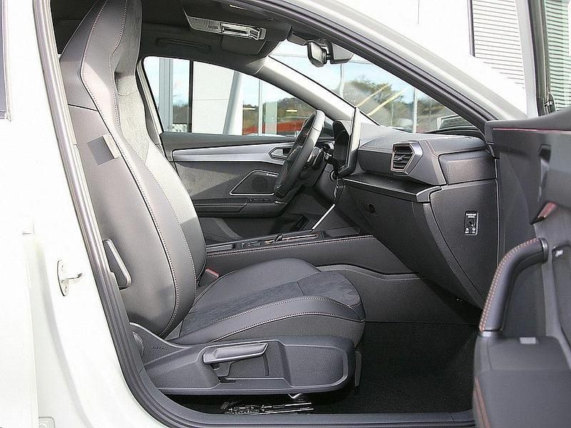 Neu Cupra Leon VZ 333 PS (244 kW) 2025 Grau Limousine