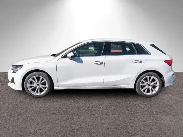 Gebraucht Audi A3 Advanced Plus 150 PS (110 kW) 2025 Gletscherweiß metallic Limousine
